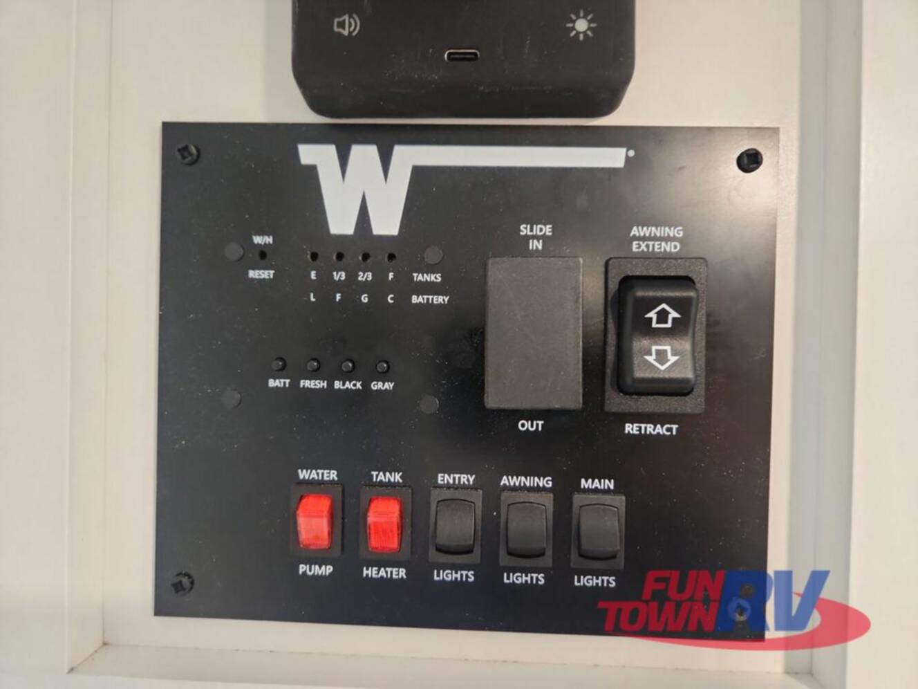 A photo of this 2026 Winnebago Micro Minnie 2000FRB