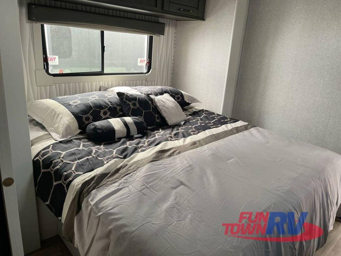 A photo of this 2025 Redwood Rv Regency 3721FDB