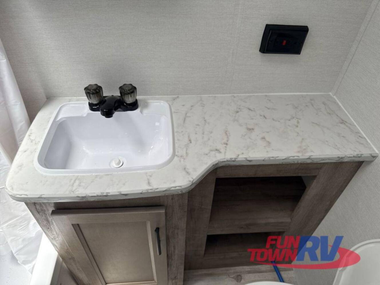 A photo of this 2026 Gulf Stream Rv Kingsport Super Lite 199RK