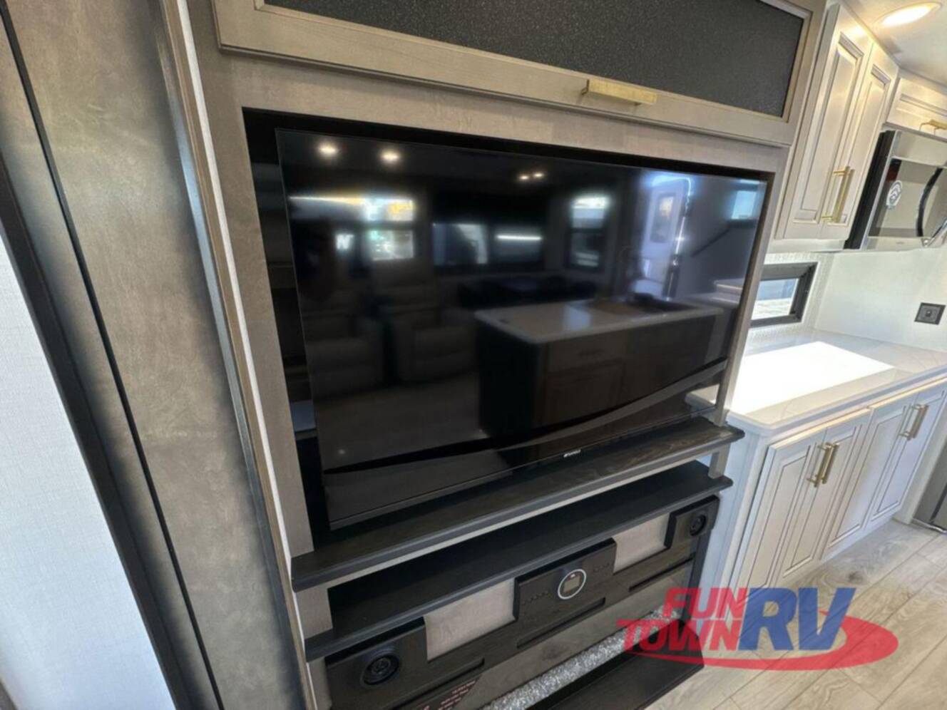 A photo of this 2026 Keystone Rv Montana 3231CK
