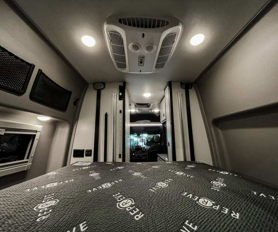 2027 Winnebago REVEL SPORT BMB44C in west sacramento CA