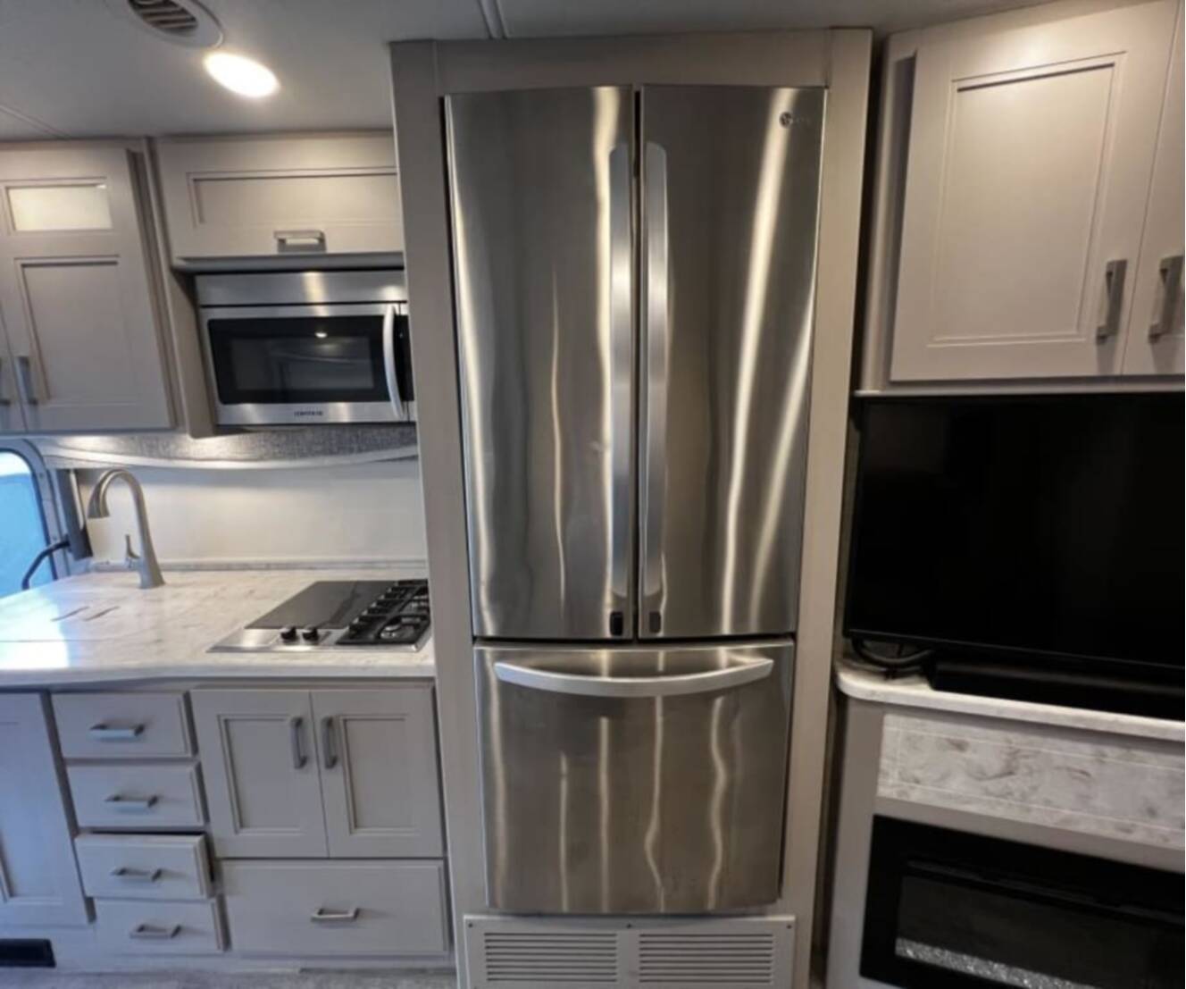 A photo of this 2023 Thor Motor Coach PASADENA 38MX
