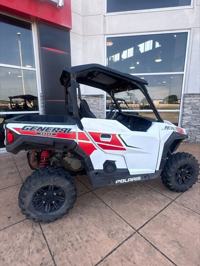 2017 Polaris® GENERAL 1000 EPS White Lightning UTV/Utility ATV
