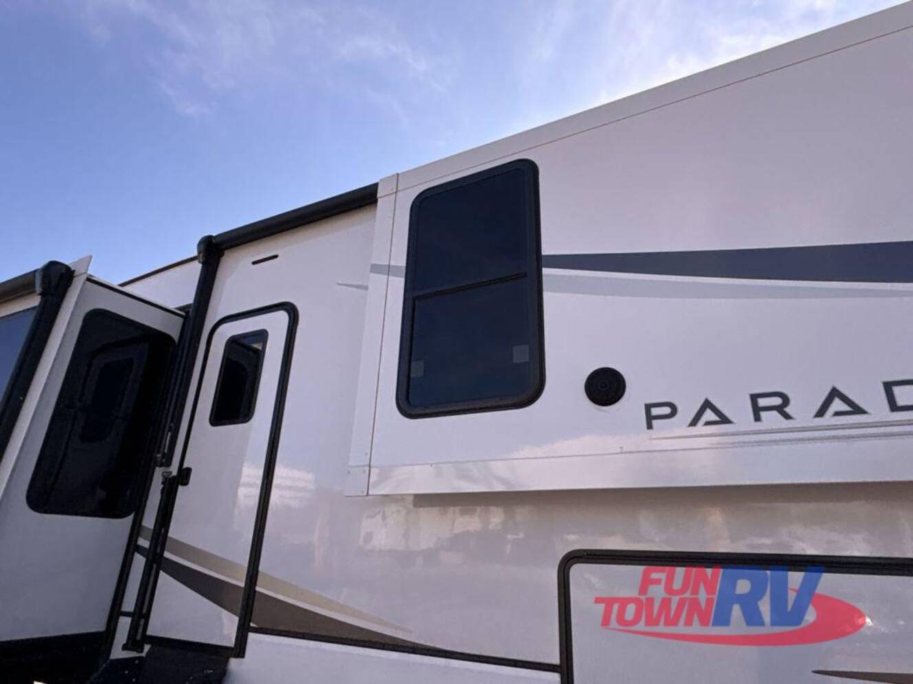 A photo of this 2024 Alliance Rv Paradigm 382RK