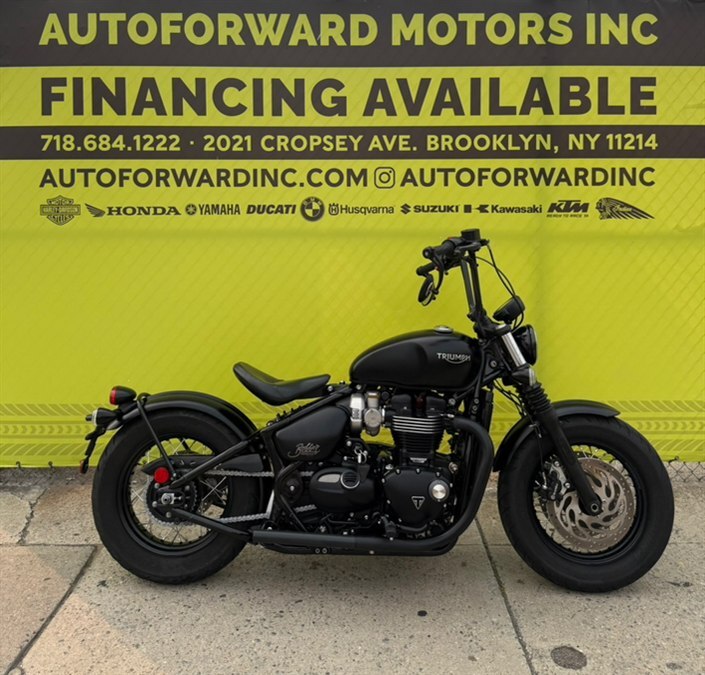 2018 Triumph BONNEVILLE 1200 BOBBER BASE in Brooklyn, NY