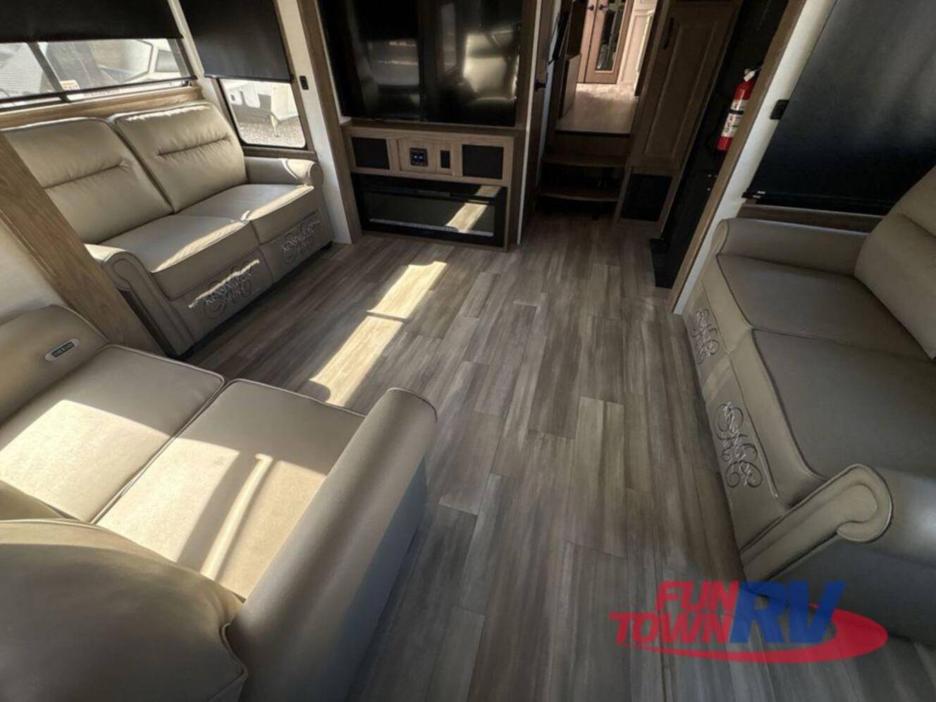 A photo of this 2024 Alliance Rv Paradigm 382RK