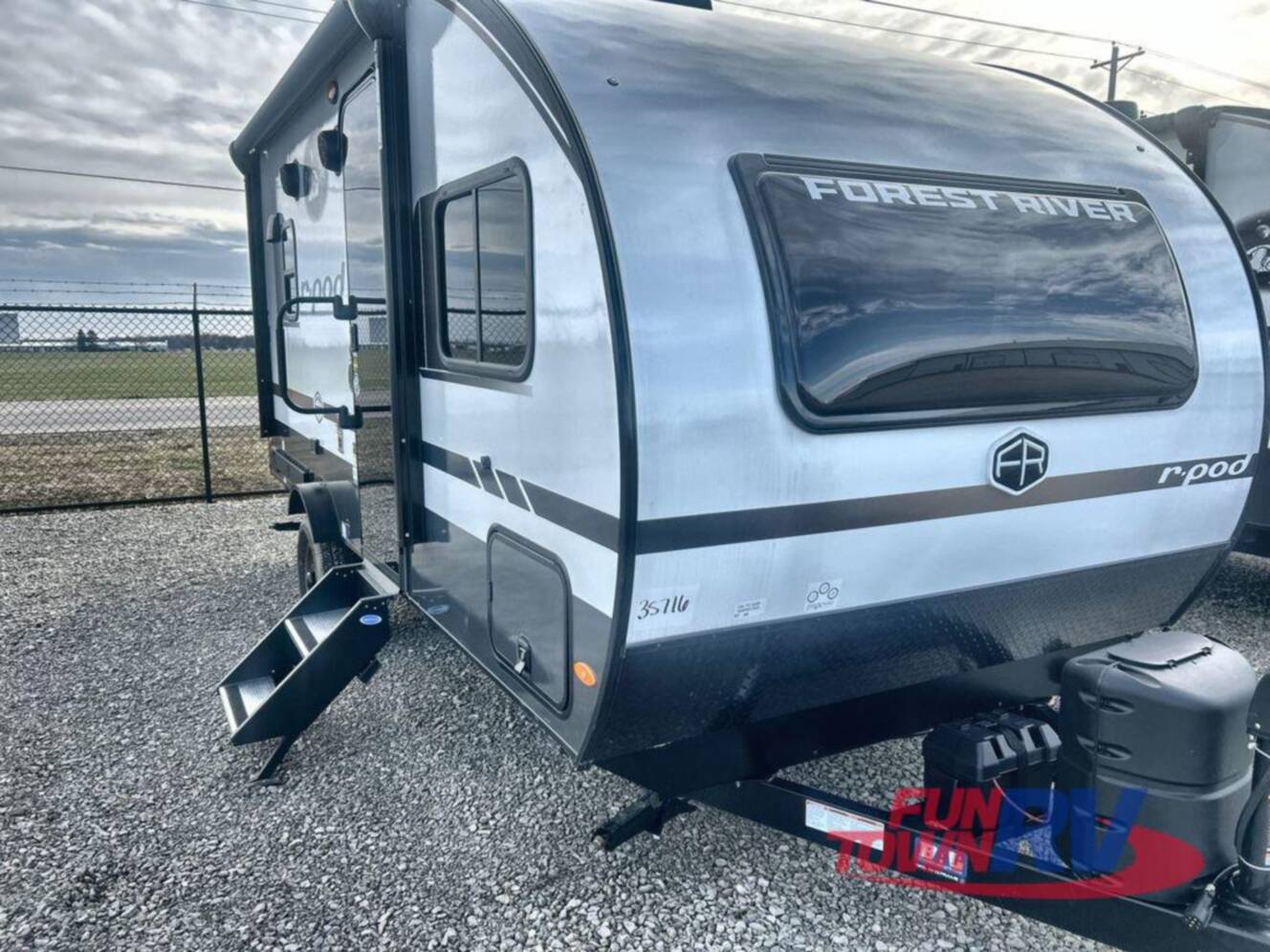 A photo of this 2026 Forest River Rv R Pod RP-194
