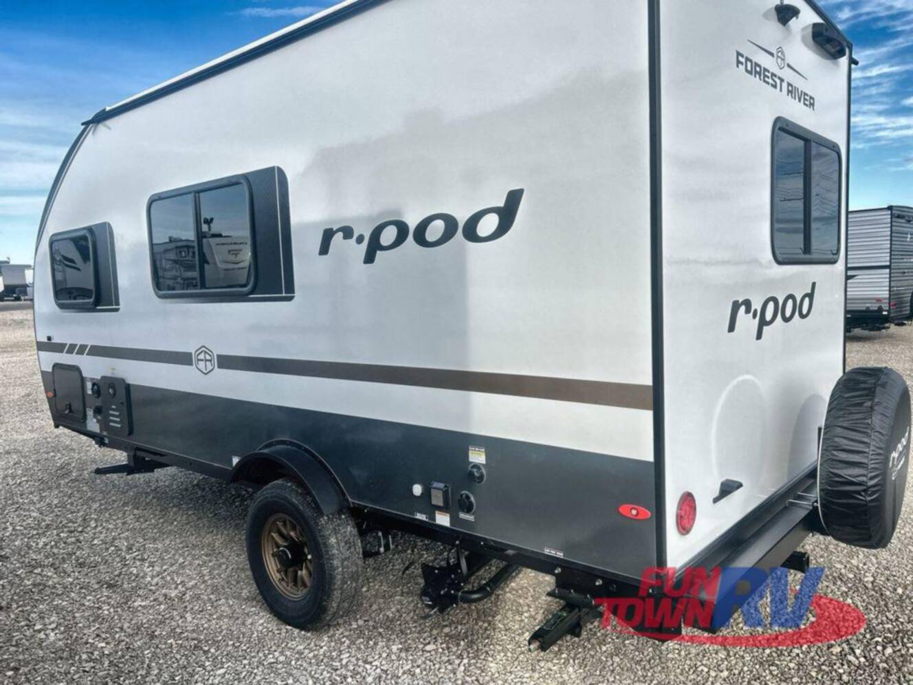 A photo of this 2026 Forest River Rv R Pod RP-194