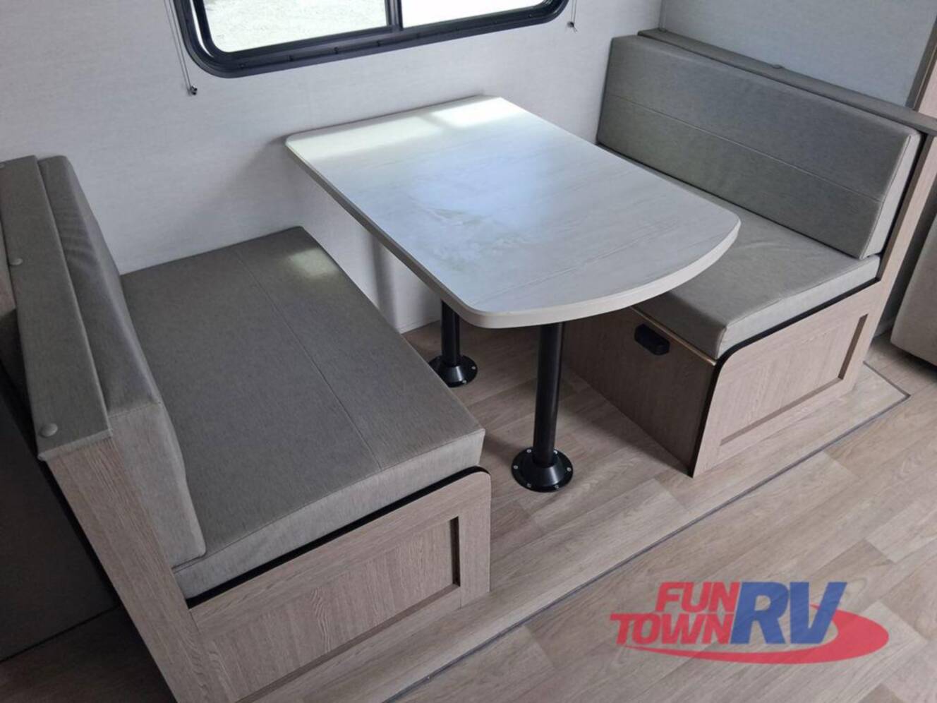 A photo of this 2026 Gulf Stream Rv Yellowstone Classic 251RE