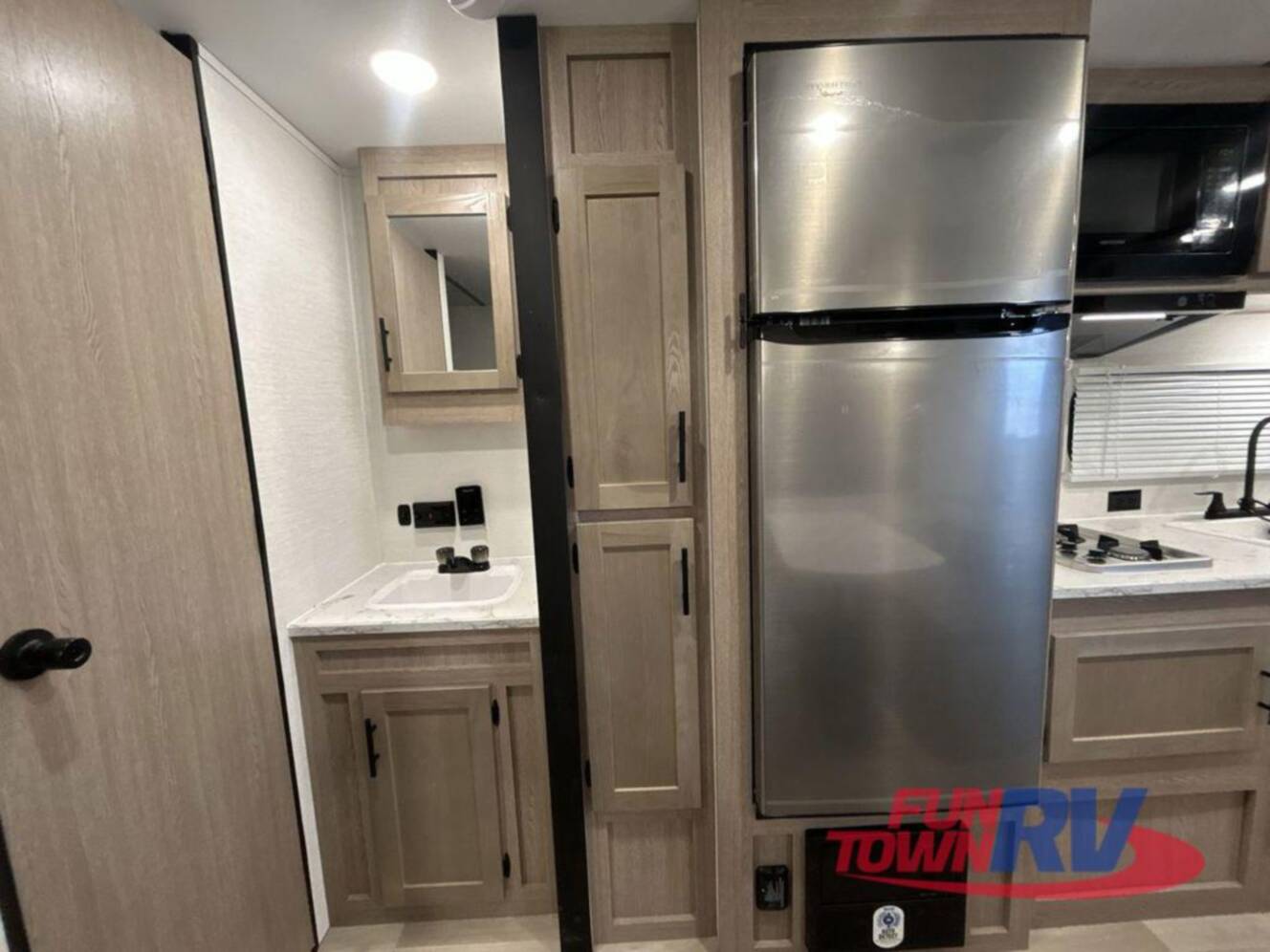 A photo of this 2026 Gulf Stream Rv Yellowstone Classic 248BH
