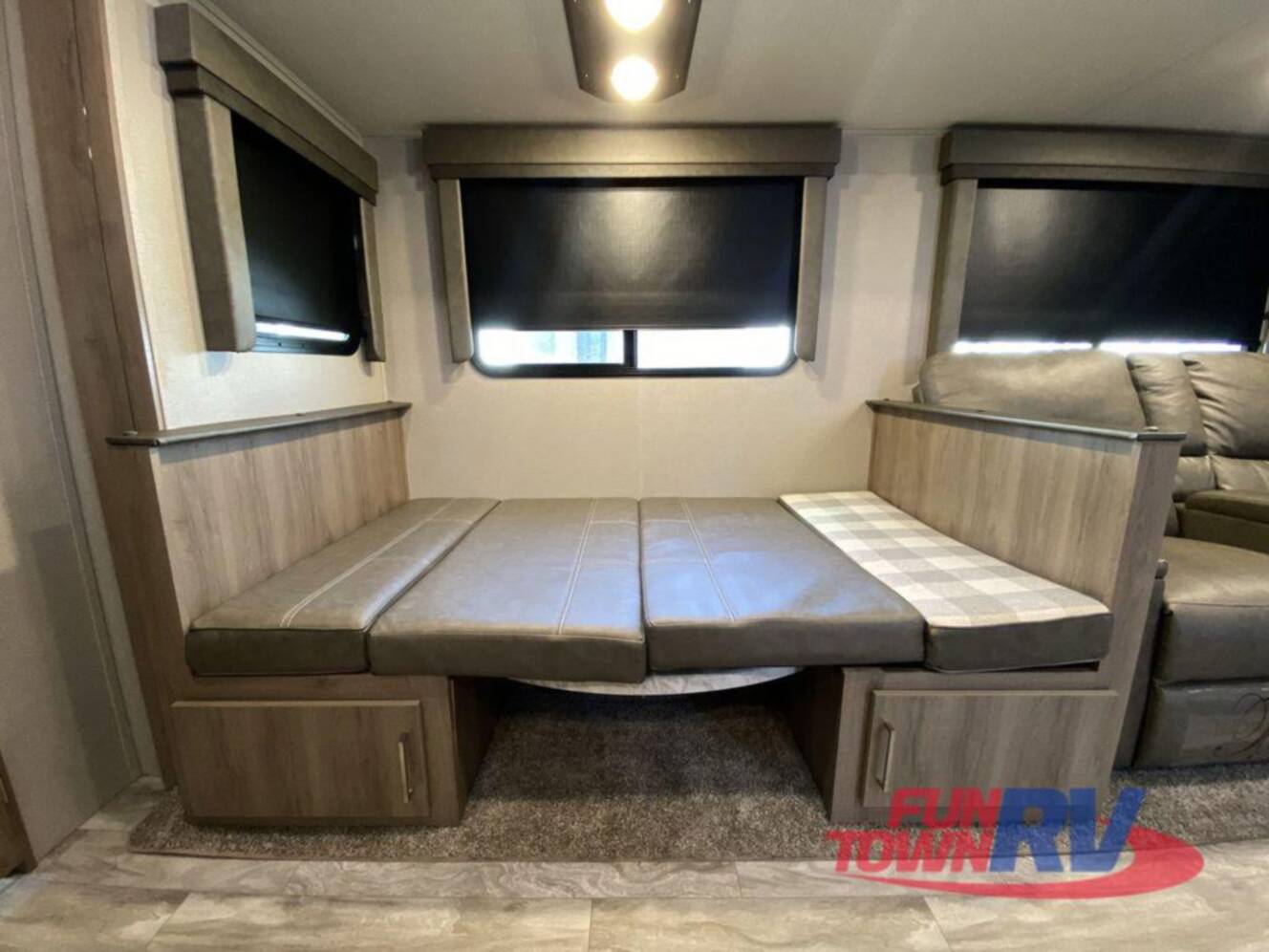 A photo of this 2023 Grand Design Imagine 3250BH