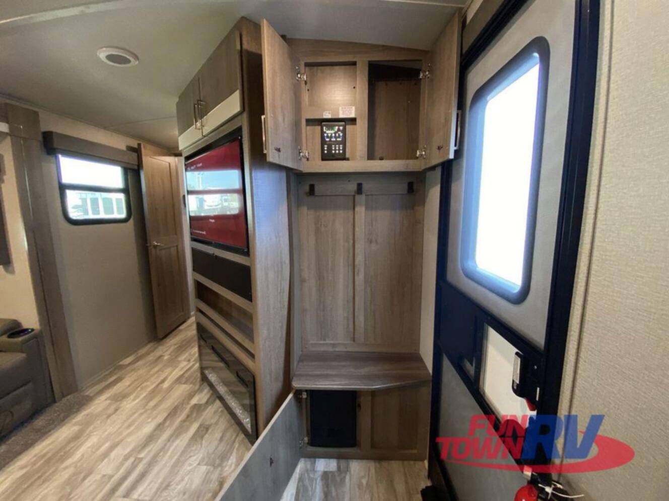 A photo of this 2023 Grand Design Imagine 3250BH