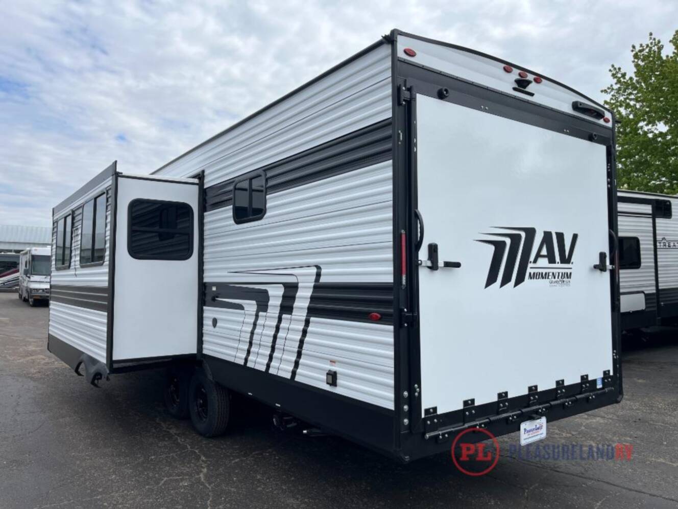 A photo of this 2026 Grand Design Momentum MAV 28MAV
