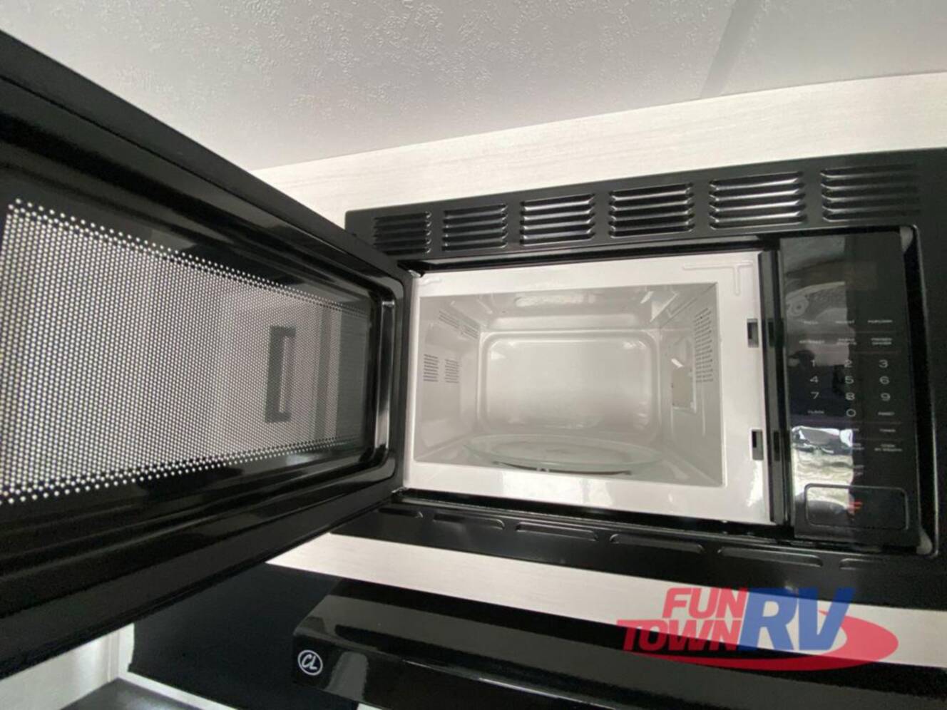 A photo of this 2024 Venture Rv Stratus SR261VRB