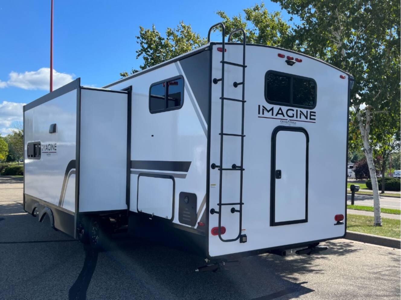 A photo of this 2026 Grand Design Imagine 3210BH