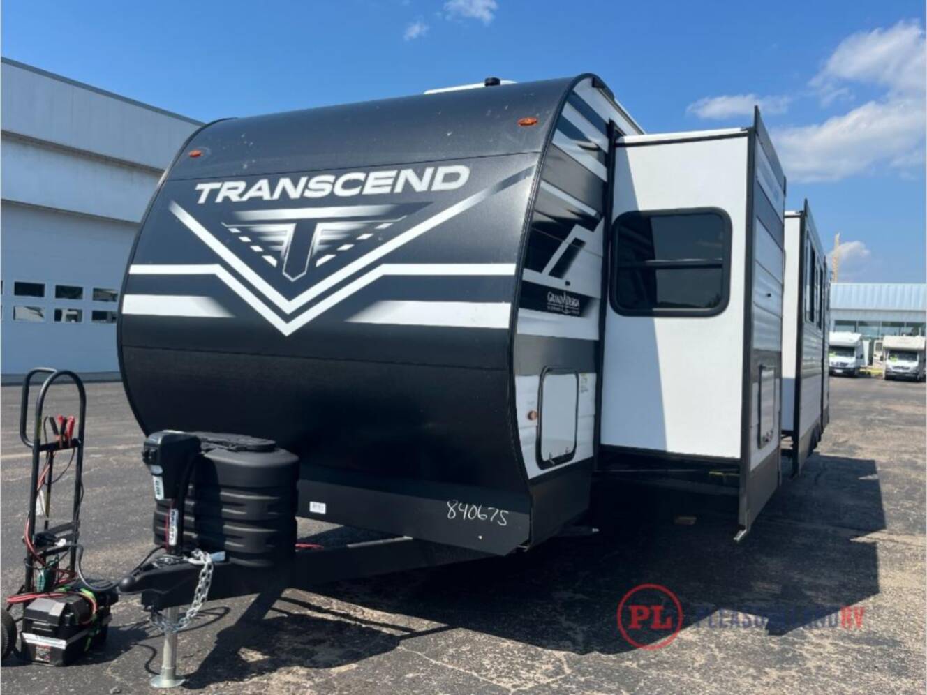 A photo of this 2026 Grand Design Transcend 335BHT
