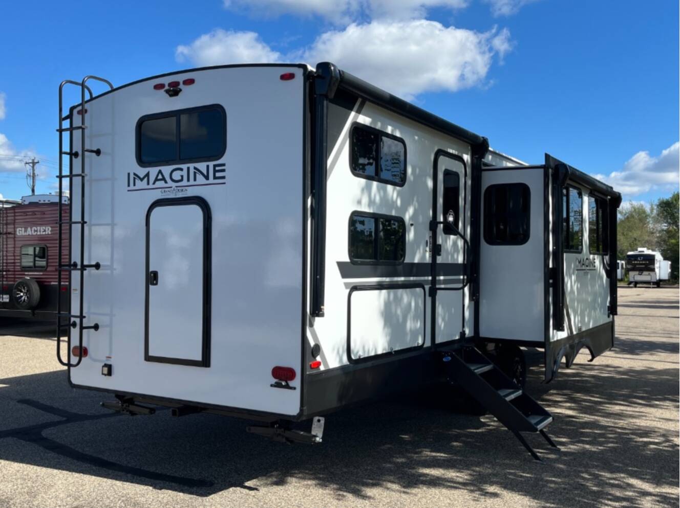 A photo of this 2026 Grand Design Imagine 3210BH