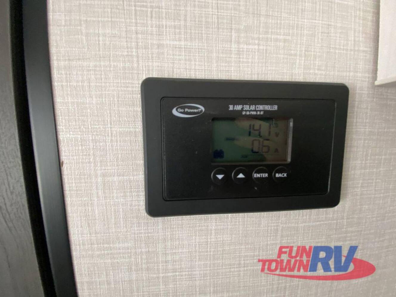 A photo of this 2024 Venture Rv Stratus SR261VRB