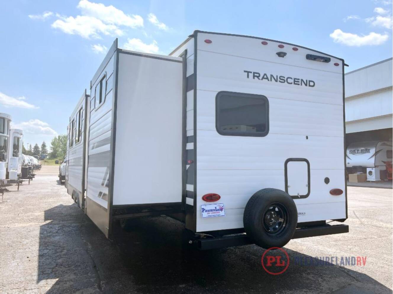 A photo of this 2026 Grand Design Transcend 335BHT
