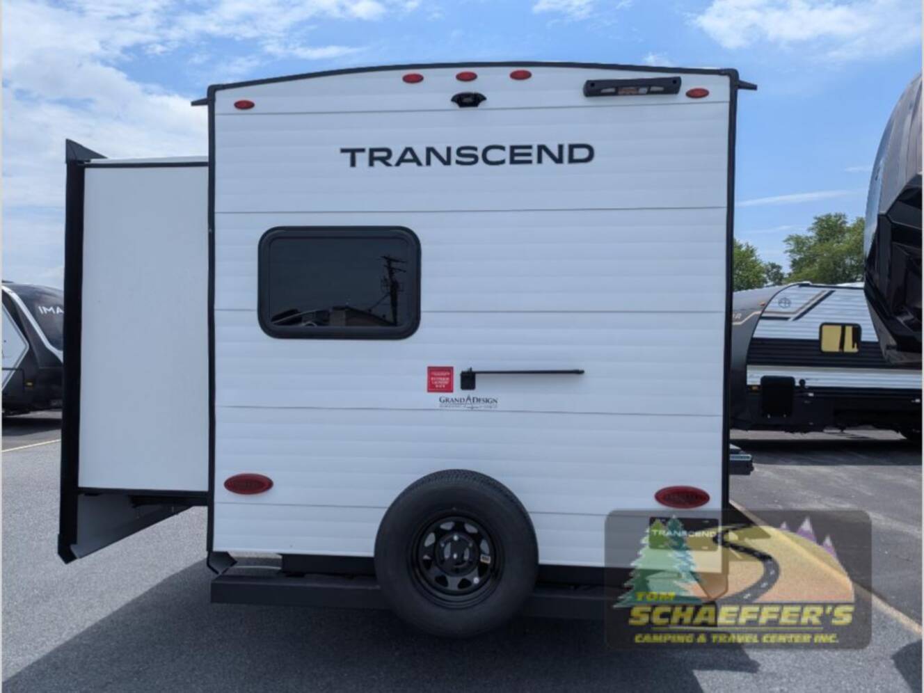 A photo of this 2027 Grand Design Transcend 325BHT
