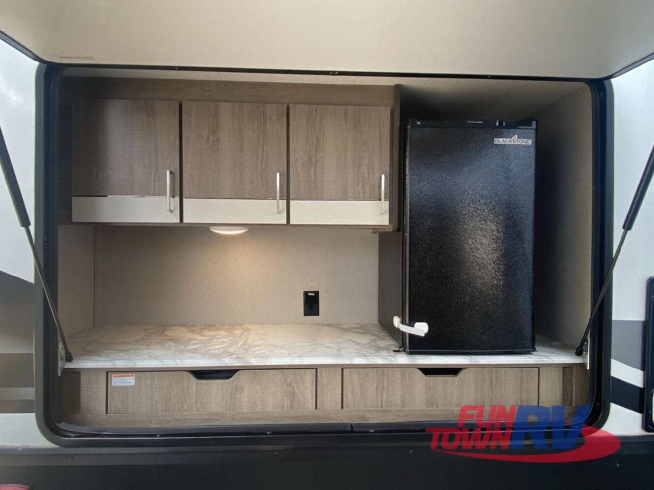 A photo of this 2023 Grand Design Imagine 3250BH