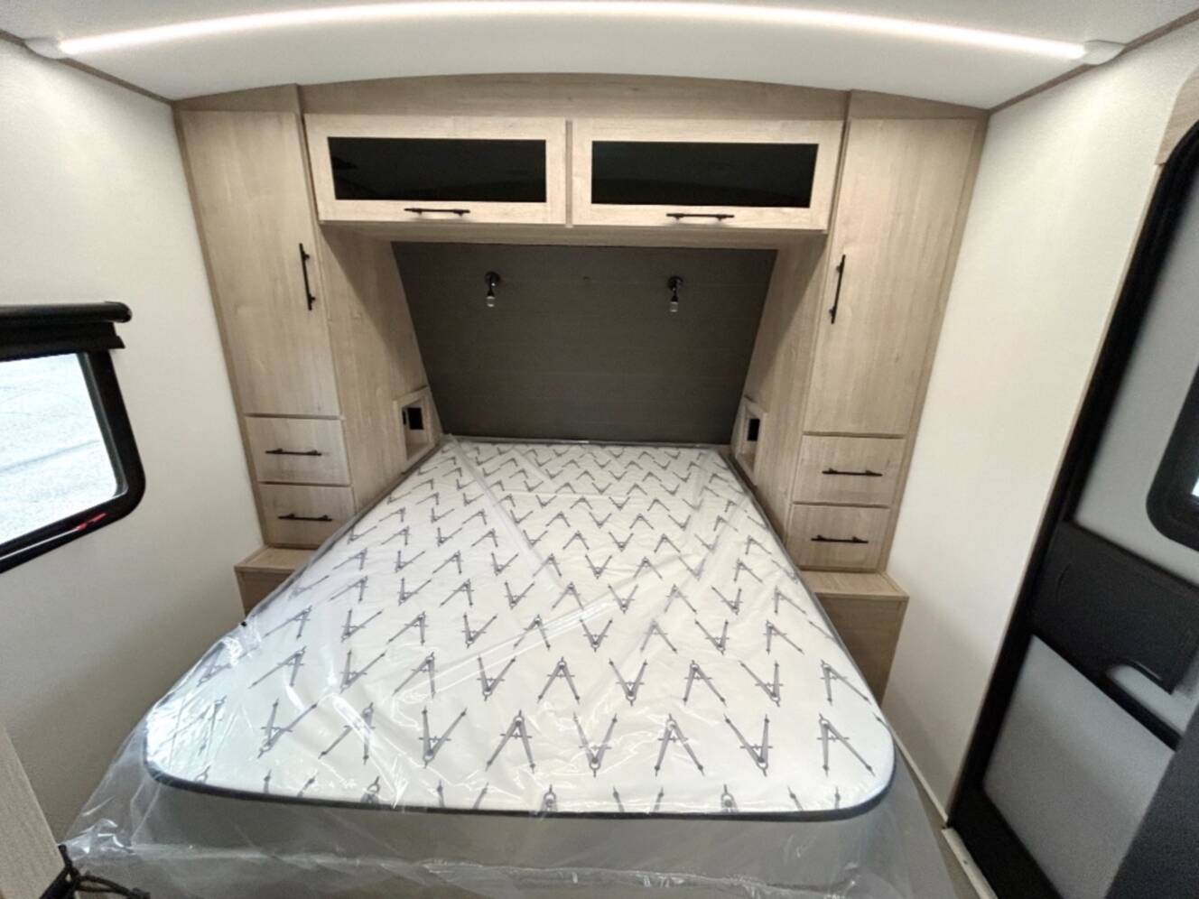 A photo of this 2026 Grand Design Imagine 3210BH