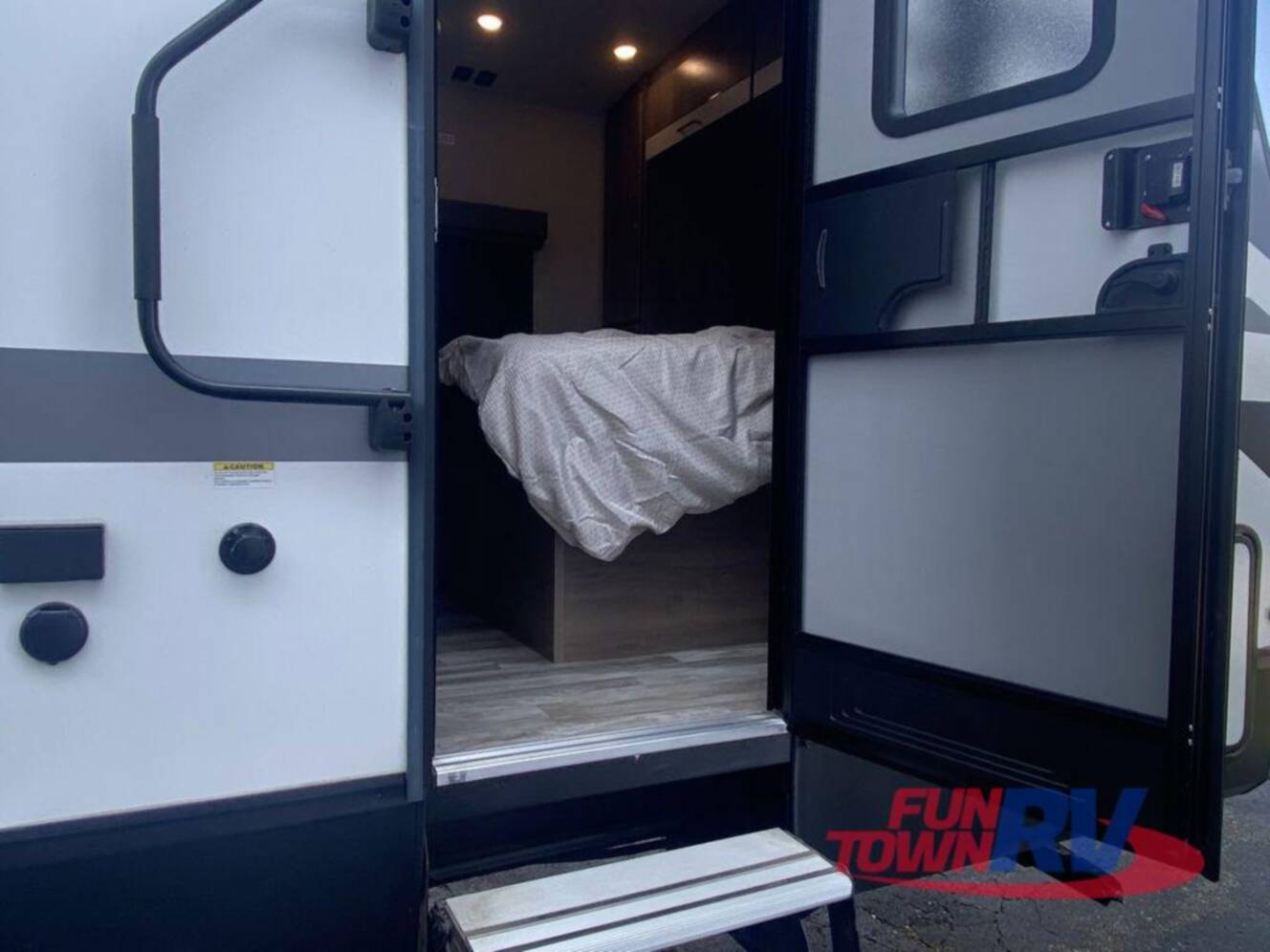 A photo of this 2023 Grand Design Imagine 3250BH