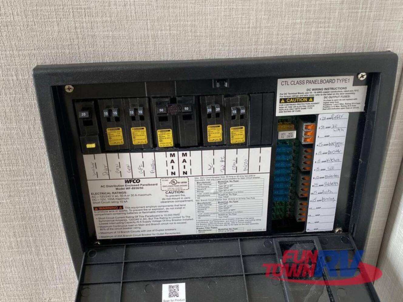 A photo of this 2024 Venture Rv Stratus SR261VRB