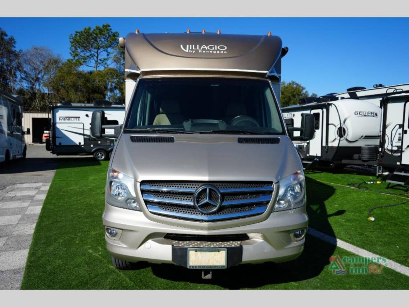 A photo of this 2019 Renegade Villagio 25QRS