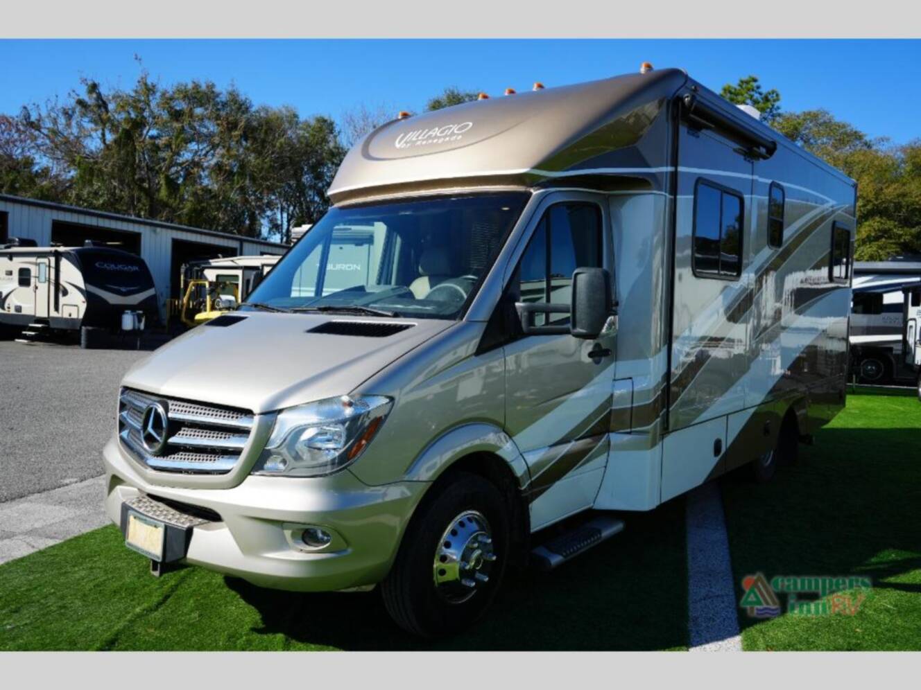 A photo of this 2019 Renegade Villagio 25QRS