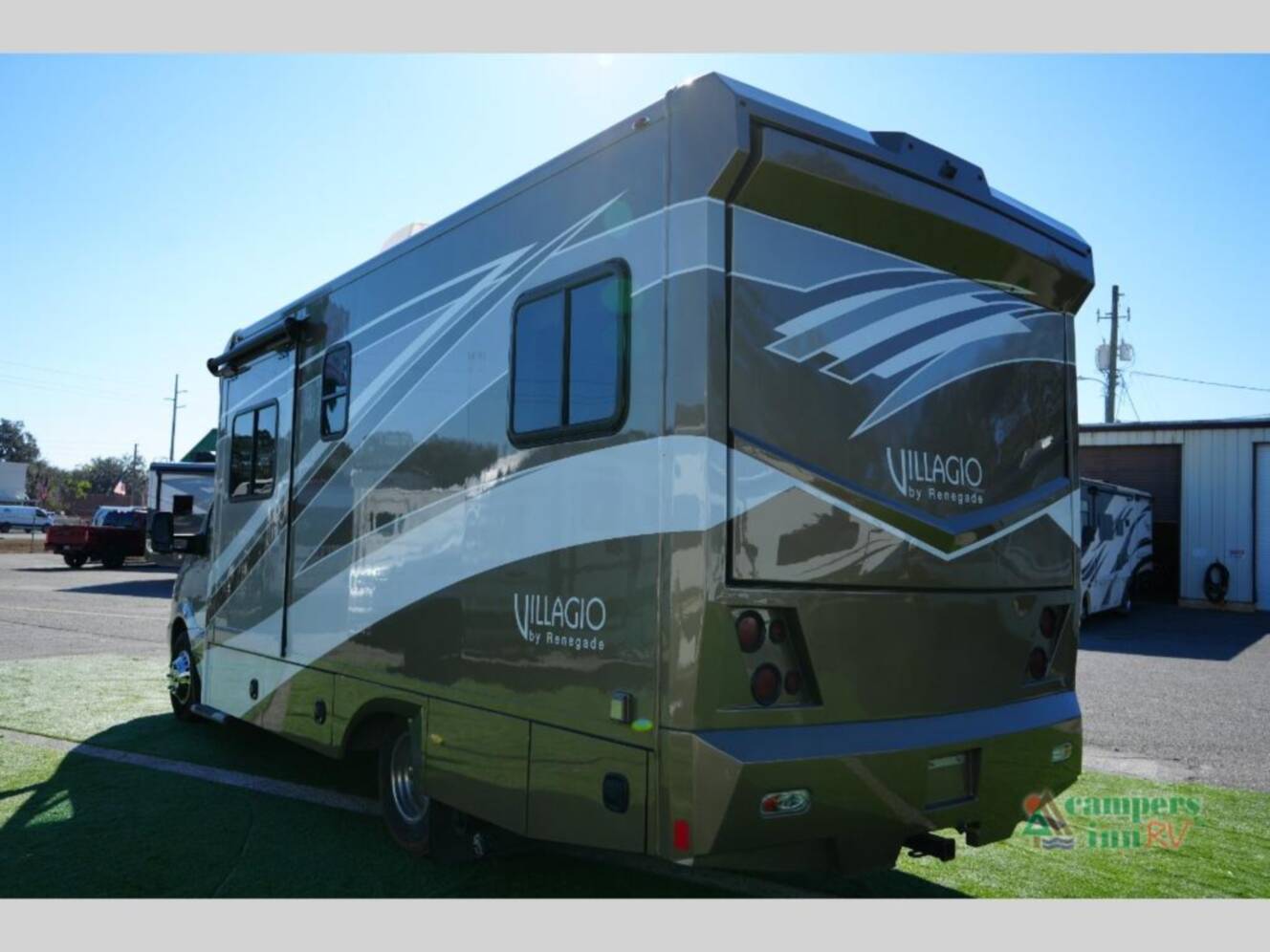 A photo of this 2019 Renegade Villagio 25QRS
