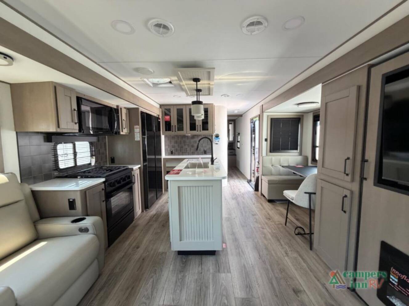 A photo of this 2026 Grand Design Reflection 317RSTS