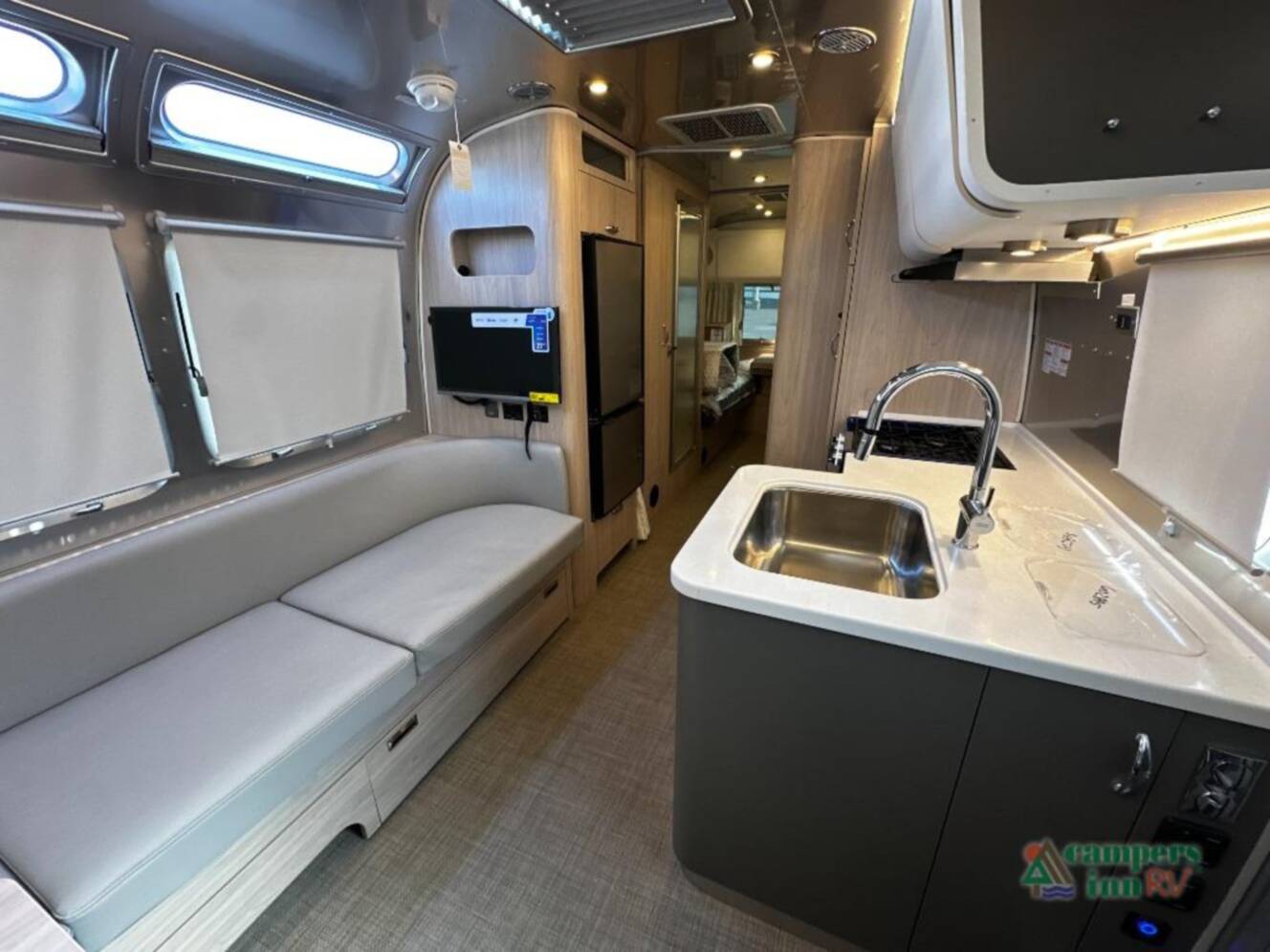A photo of this 2027 Airstream Globetrotter 25FBT
