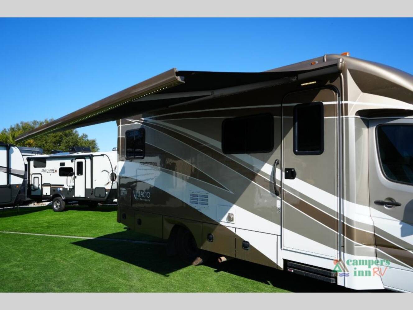 A photo of this 2019 Renegade Villagio 25QRS