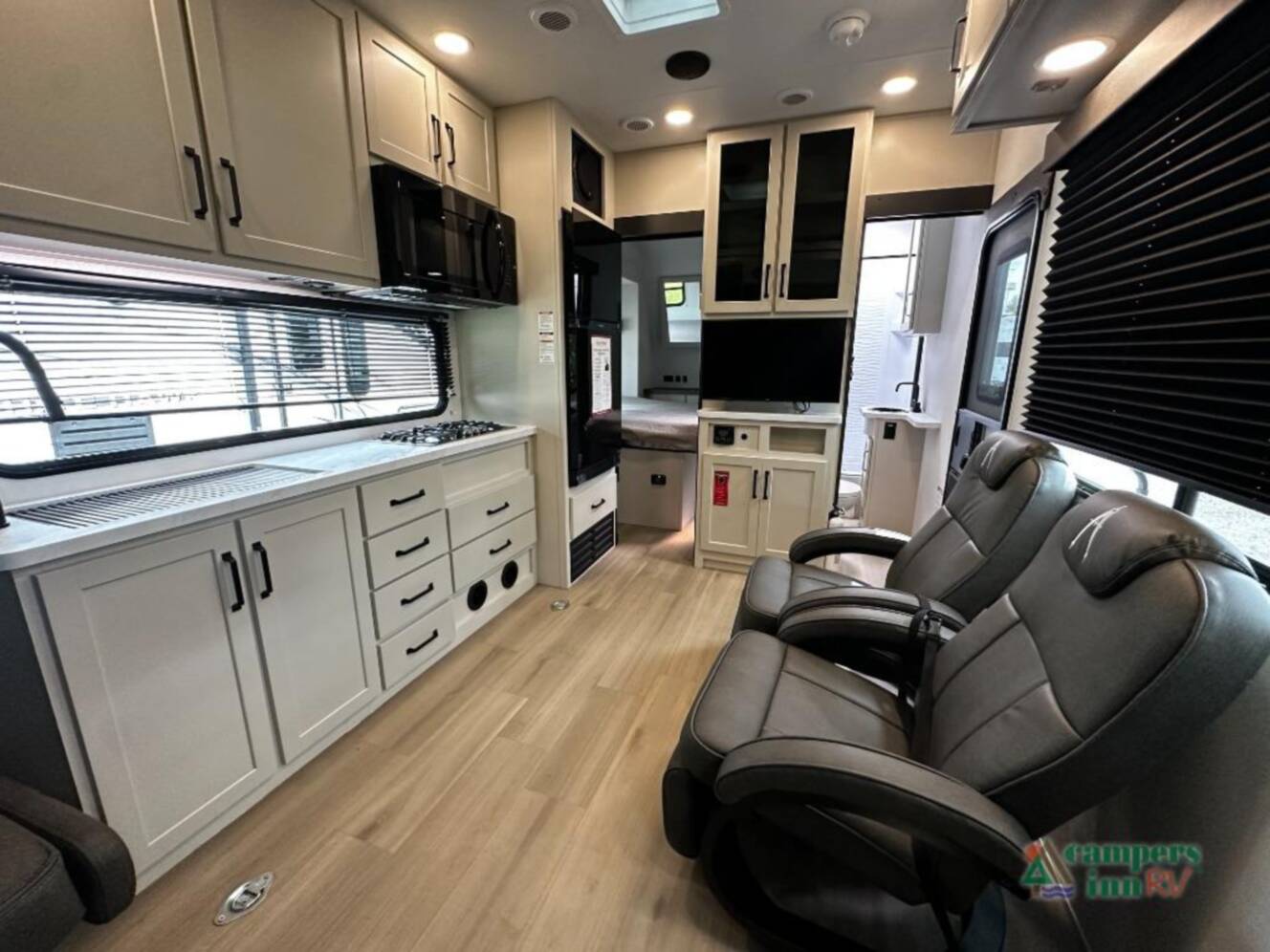 A photo of this 2026 Grand Design Momentum G-Class 21G