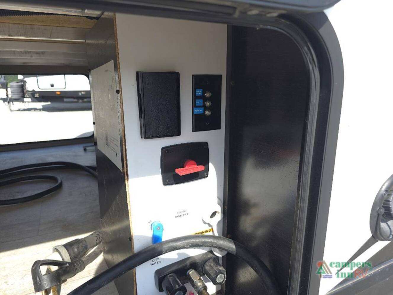 A photo of this 2018 Grand Design Imagine 2950RL