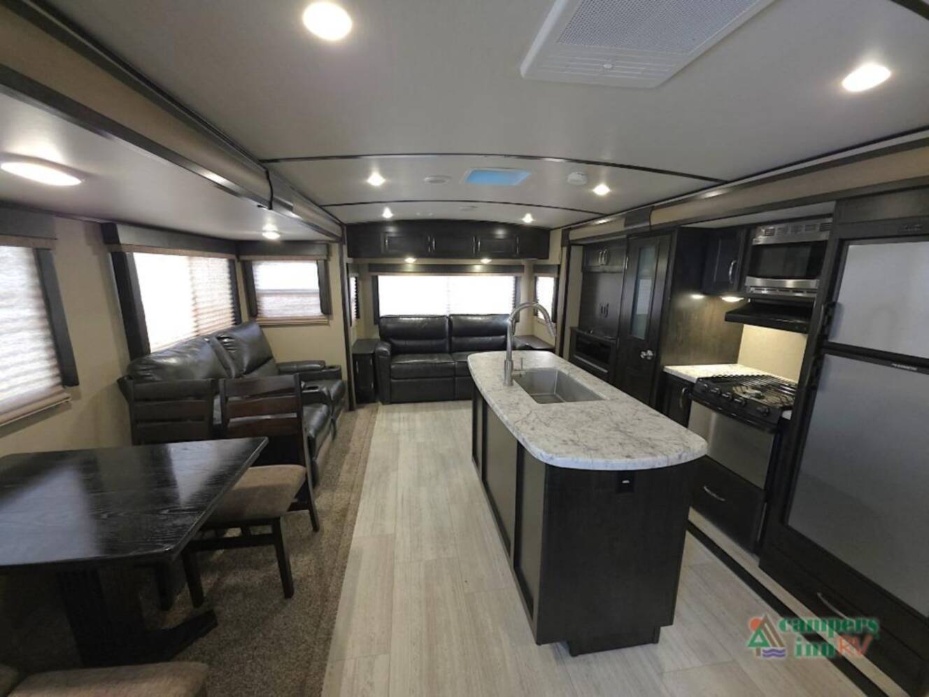 A photo of this 2018 Grand Design Imagine 2950RL