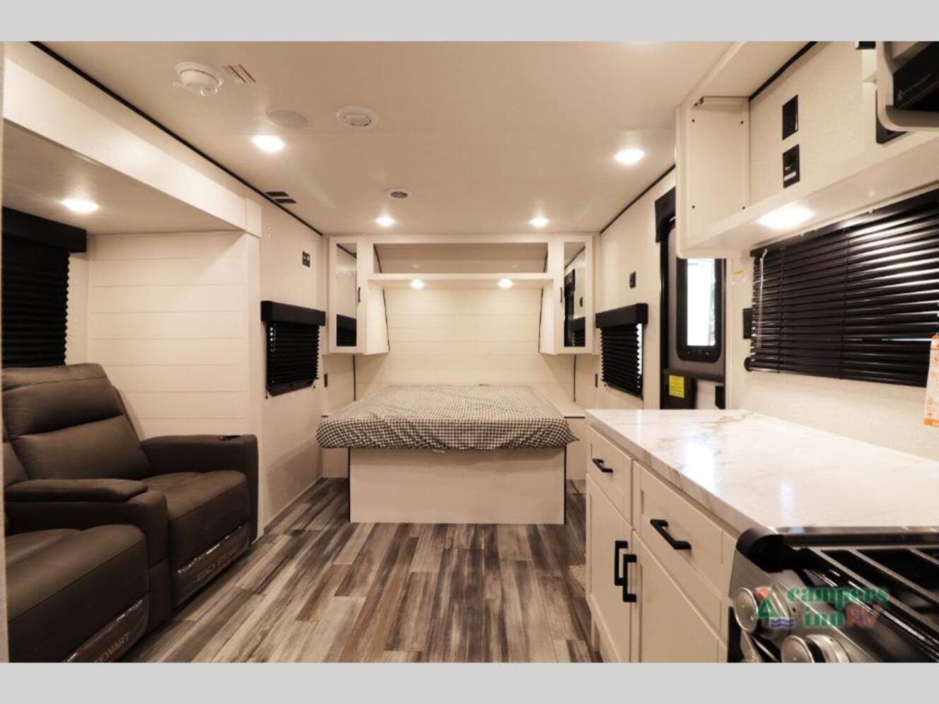 A photo of this 2026 Jayco Jay Flight SLX 200MKS