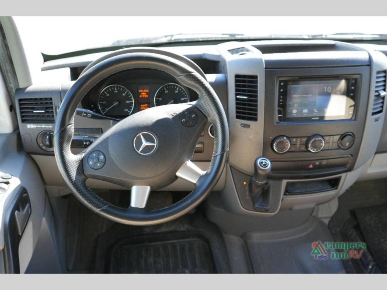 A photo of this 2019 Renegade Villagio 25QRS