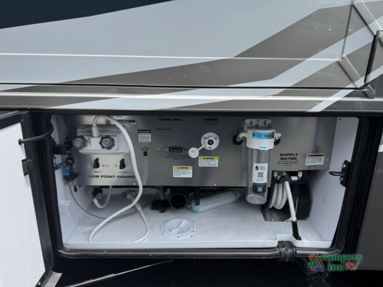 A photo of this 2025 Newmar Ventana 3809