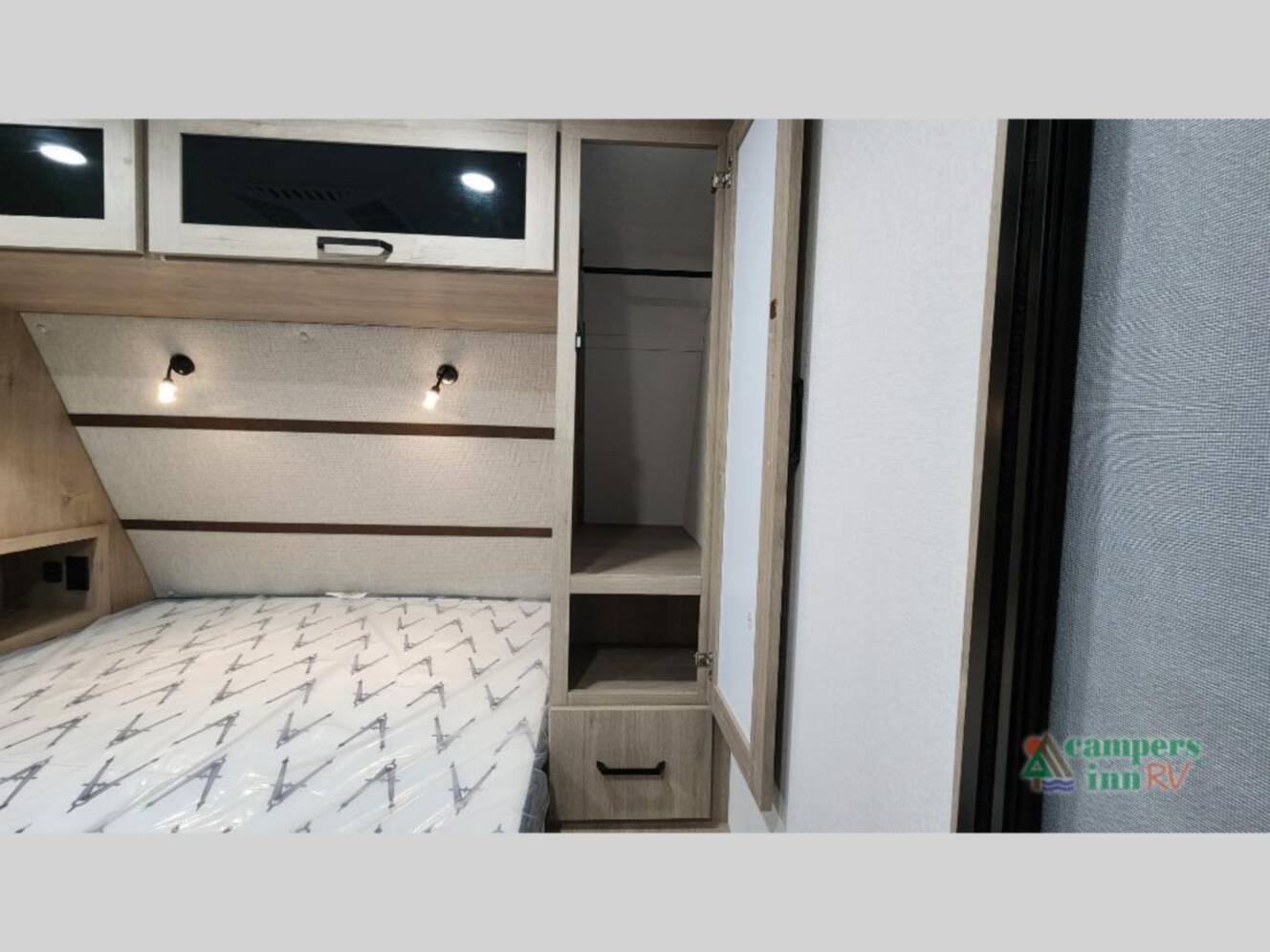 A photo of this 2026 Grand Design Imagine 2810BH