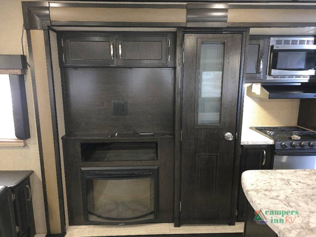 A photo of this 2018 Grand Design Imagine 2950RL