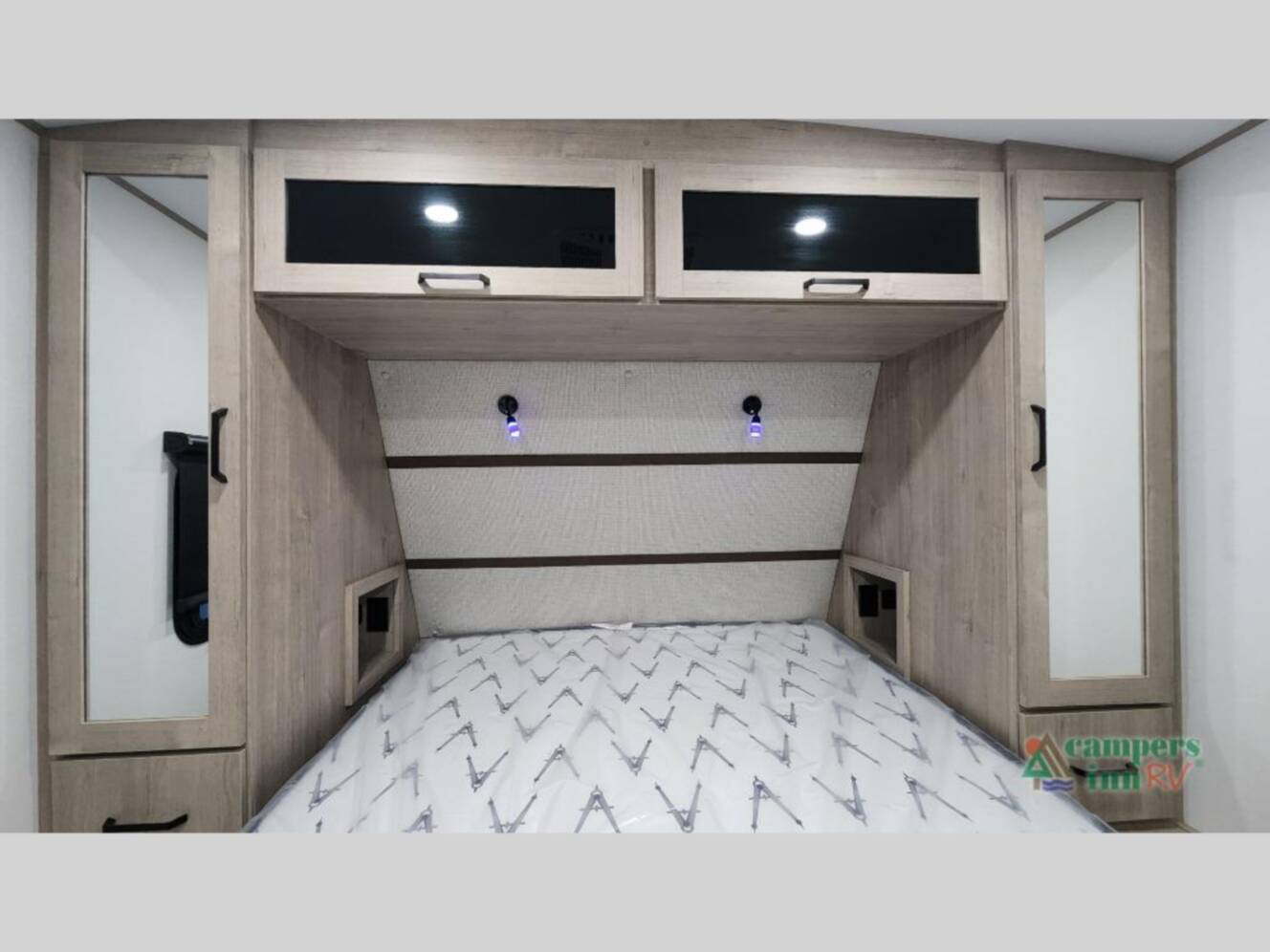 A photo of this 2026 Grand Design Imagine 2810BH