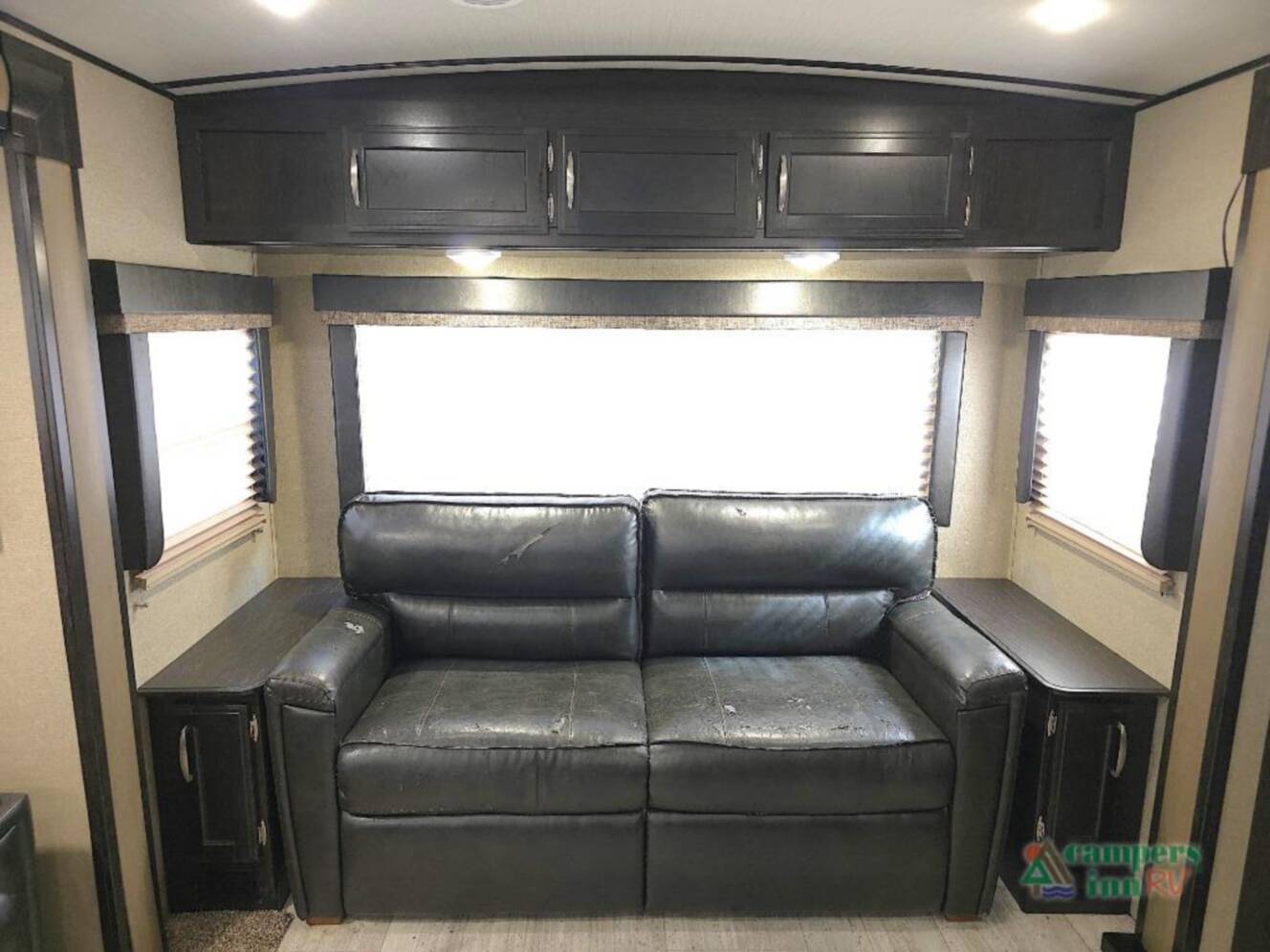 A photo of this 2018 Grand Design Imagine 2950RL