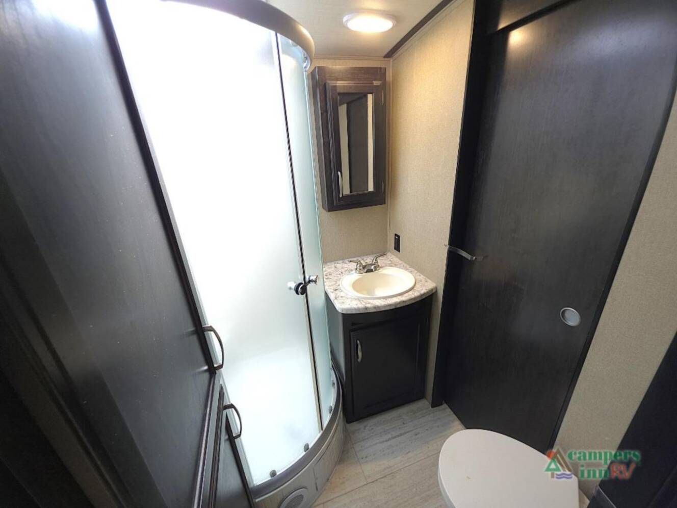 A photo of this 2018 Grand Design Imagine 2950RL