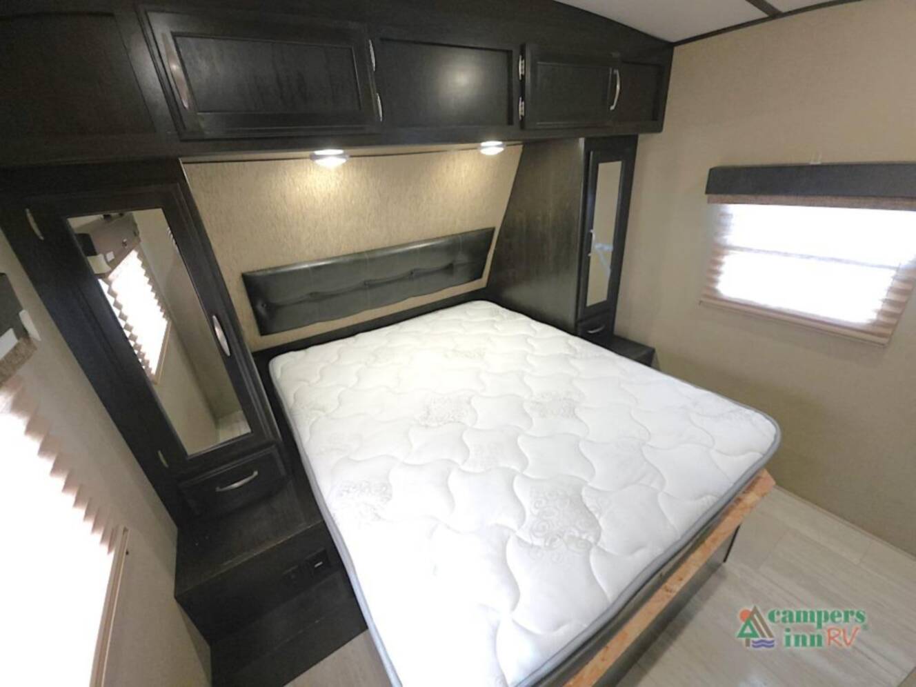 A photo of this 2018 Grand Design Imagine 2950RL