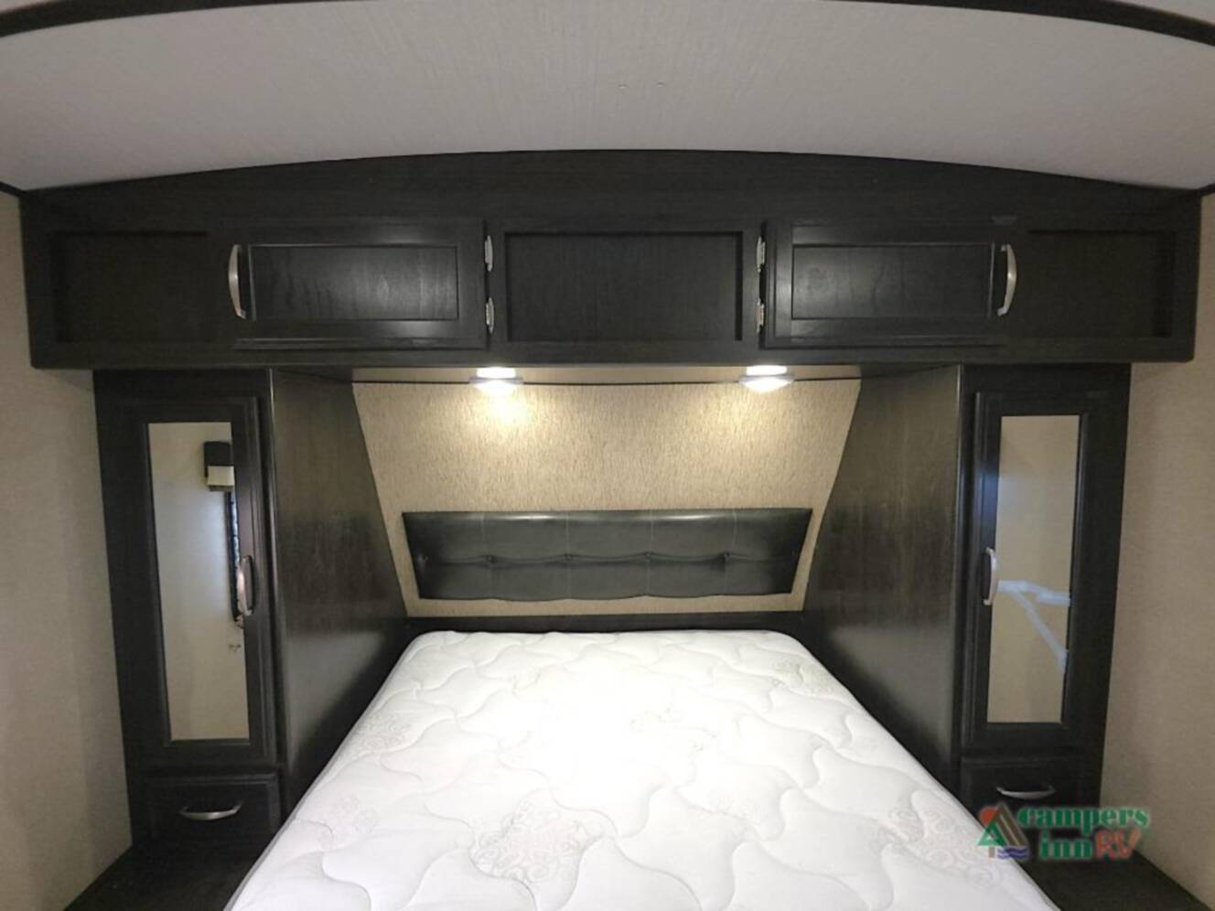A photo of this 2018 Grand Design Imagine 2950RL