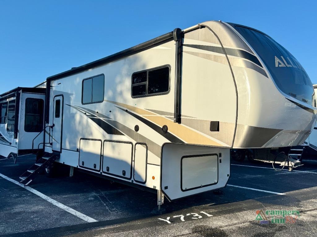 2021 Alliance Rv Paradigm 390MP in seffner FL