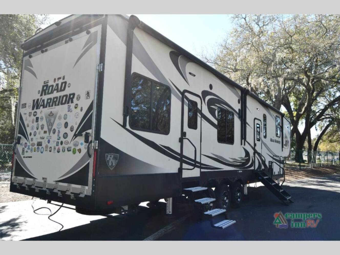 A photo of this 2019 Heartland Road Warrior 411