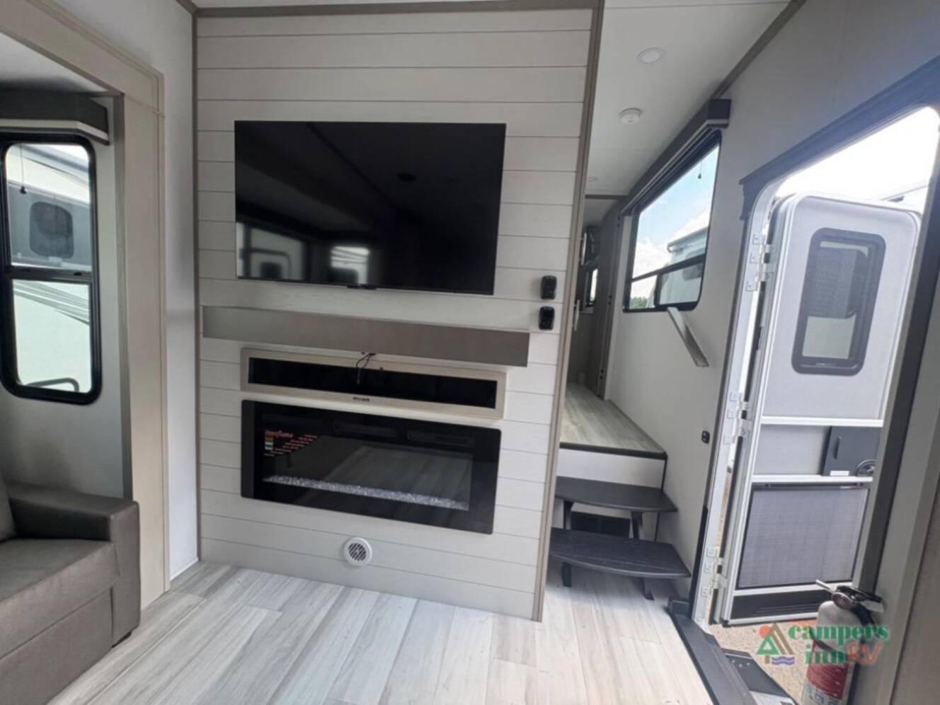 A photo of this 2025 Grand Design Influence 3203GK